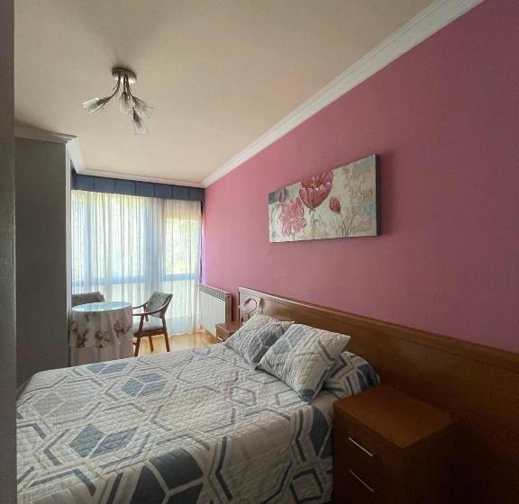 اتاق استاندارد یک نفره, Hostal Santiago 2