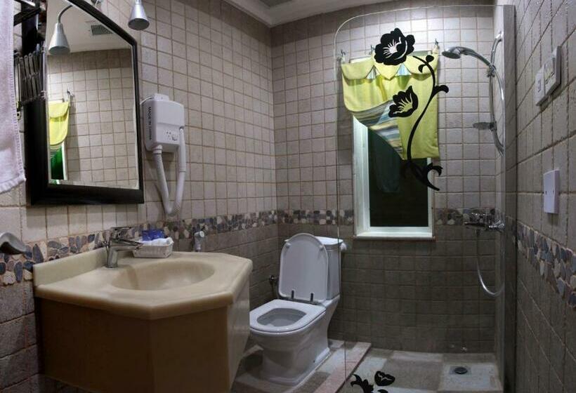 Люкс, Lavande Suites