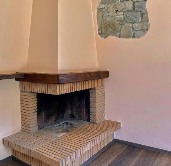 Вилла 3 Спальни, Agriturismo Vezzano
