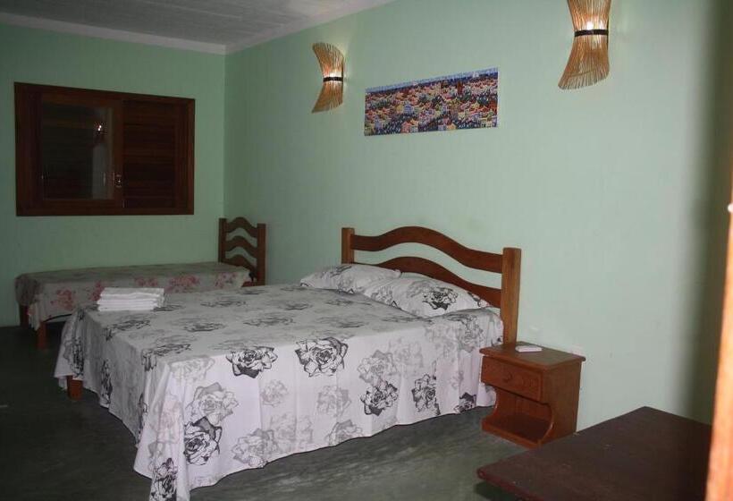 Deluxe Suite King Bed, Villa Tropicale