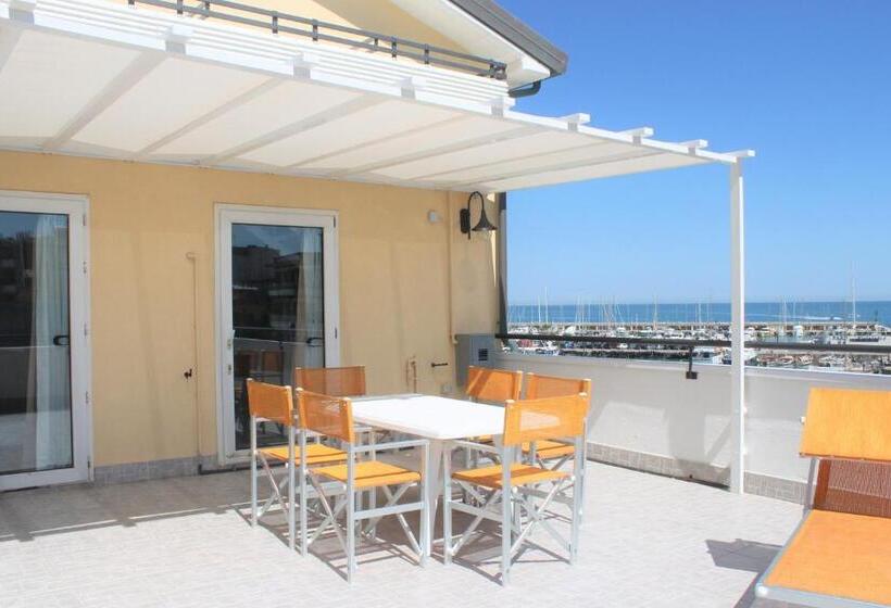 Apartamento Dúplex 1 Dormitório, Residence Fiorella