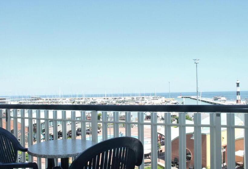 Apartamento 1 Dormitório com Sacada, Residence Fiorella