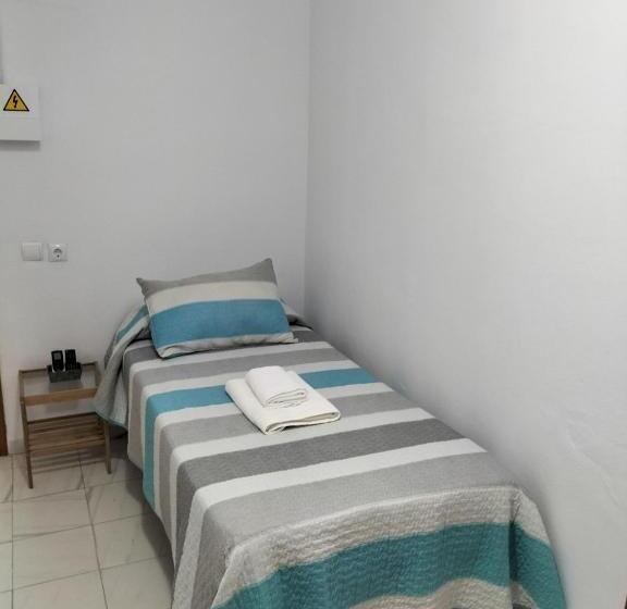 Семейный Номер, Ochomin Hostel