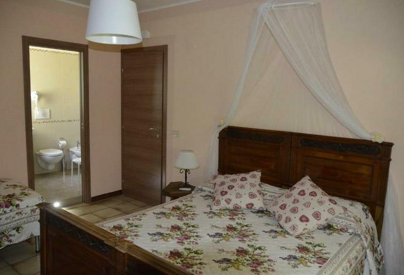 اتاق استاندارد سه نفره, Agriturismo Valle Verde