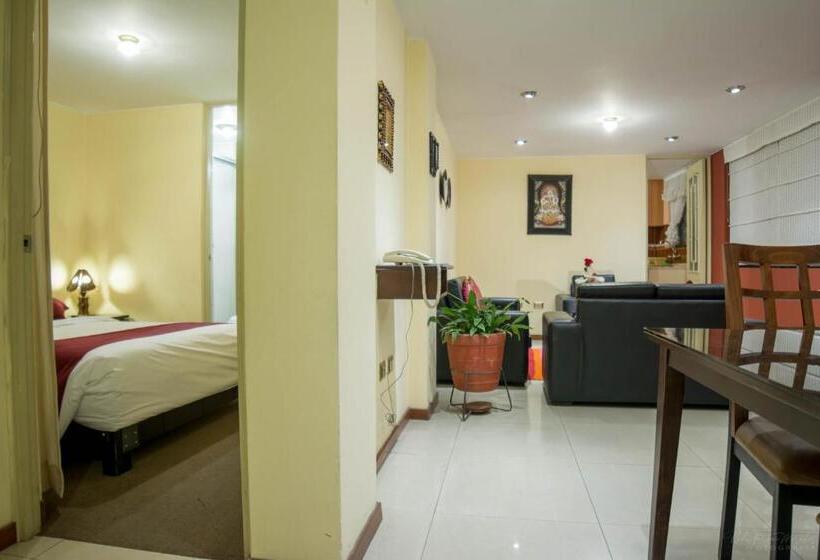 דירת שלושה חדרים, Apart Hotel Incamin