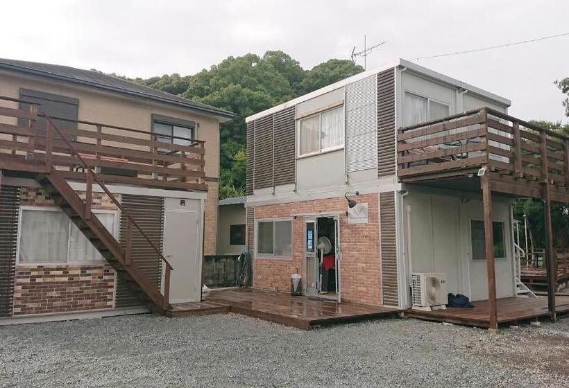 Семейный Номер, Dining Pension Ezura