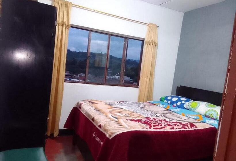 Номер Стандарт Вид на Горы, Hostal Música Y Arte