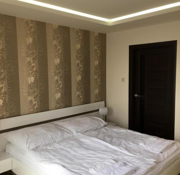 Студия Deluxe, Kristály Apartmanok