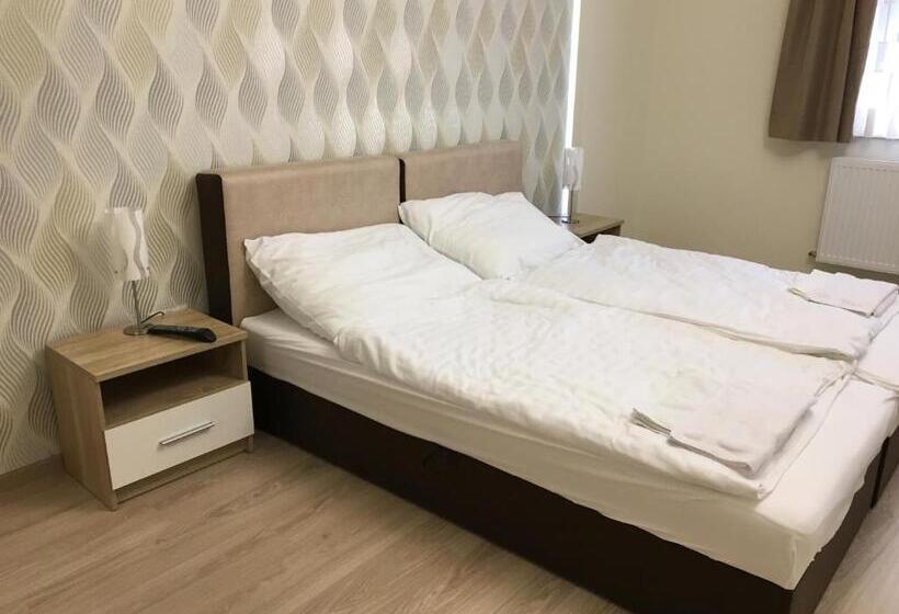 4인용 스탠다드 룸, Kristály Apartmanok