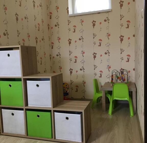 Четырехместный Номер Стандарт, Kristály Apartmanok