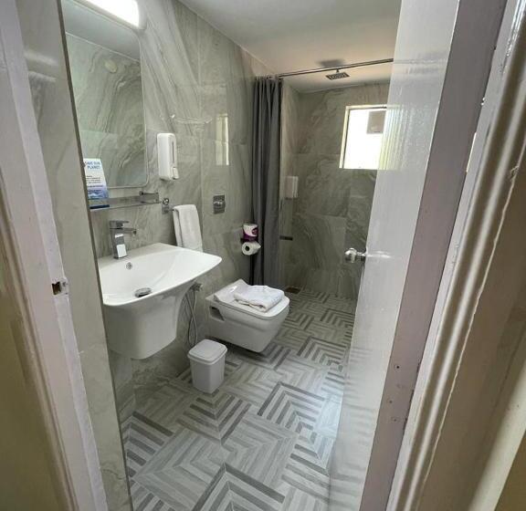 标准间带阳台, Joets Guesthouse