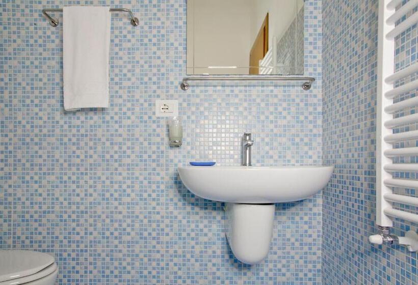 اتاق لوکس, B&b Etna Europa