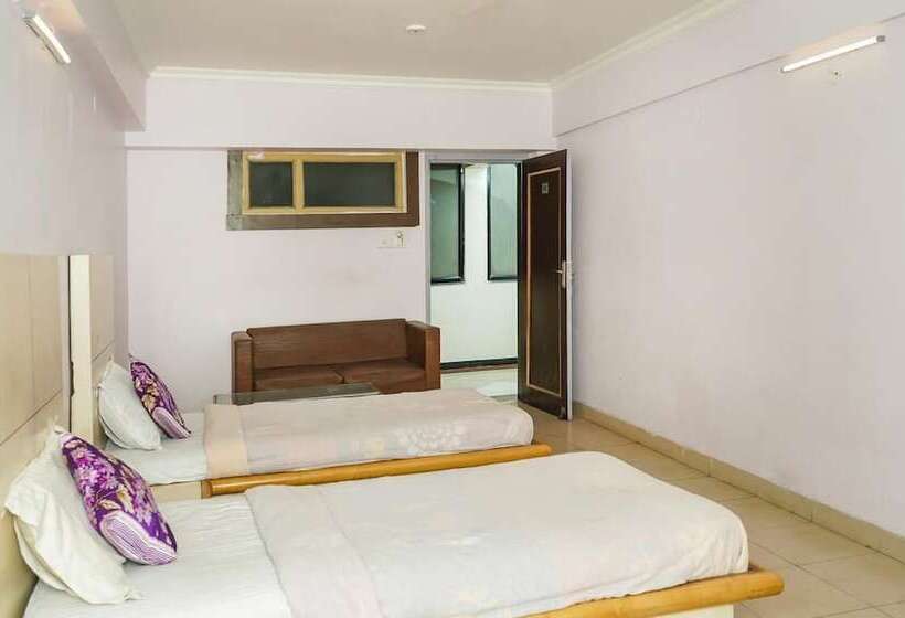Quarto Estandar, Lals Plaza