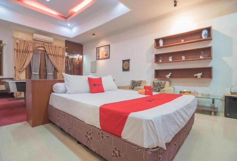 Семейный Номер, Reddoorz Syariah Near Margahayu Raya