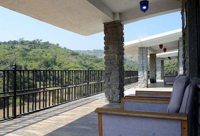 Номер Deluxe, Sadanira Resort
