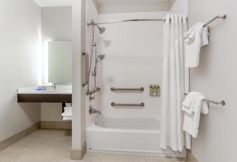 장애인을 위한 스위트, Holiday Inn Express & Suites   Ottawa, An Ihg