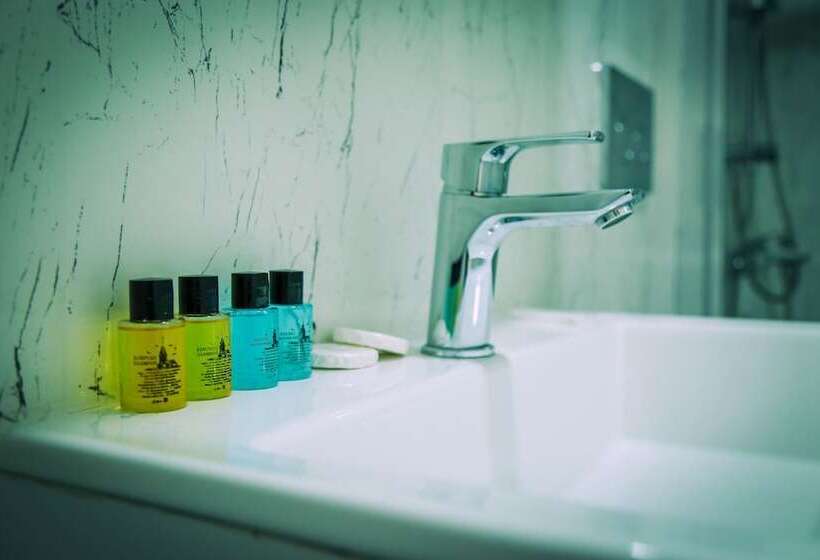Suite Deluxe, White Golden Suite
