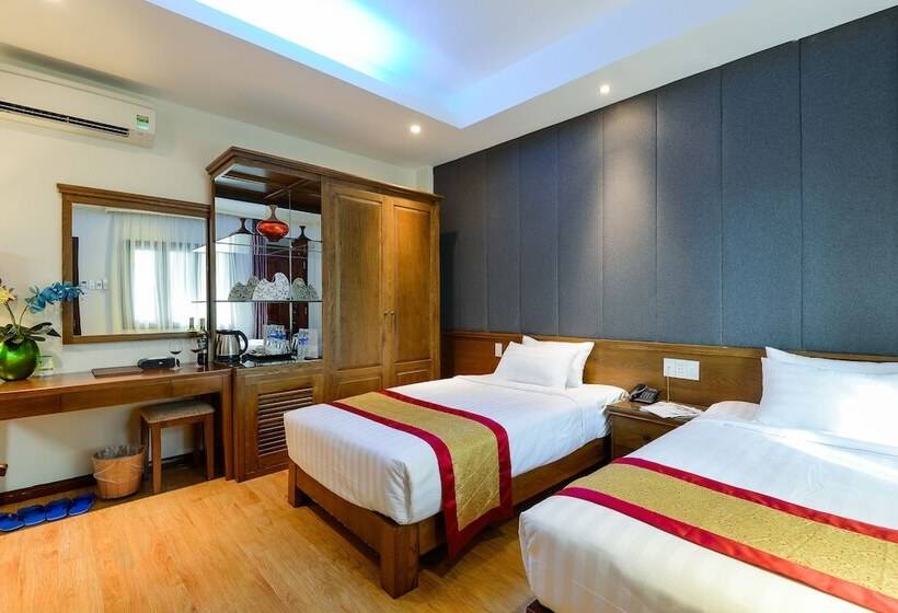 اتاق لوکس سه تخته, Saigonciti Hotel A