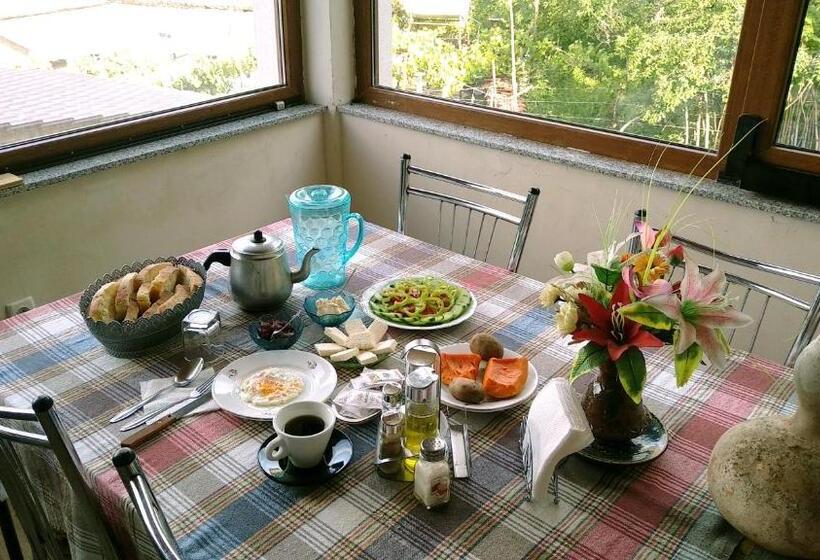 Четырехместный Номер Стандарт, Aste Guesthouse