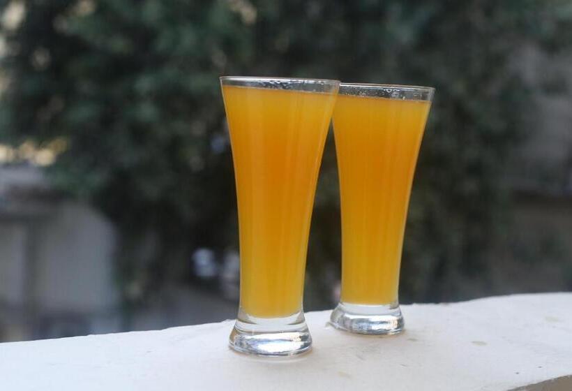اتاق لوکس, Ambiance Cairo