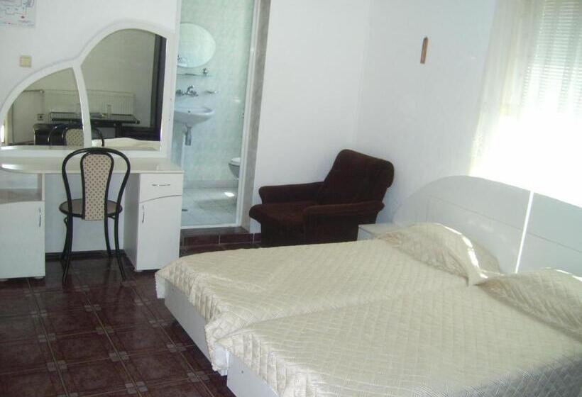 Номер Стандарт, Family Hotel George