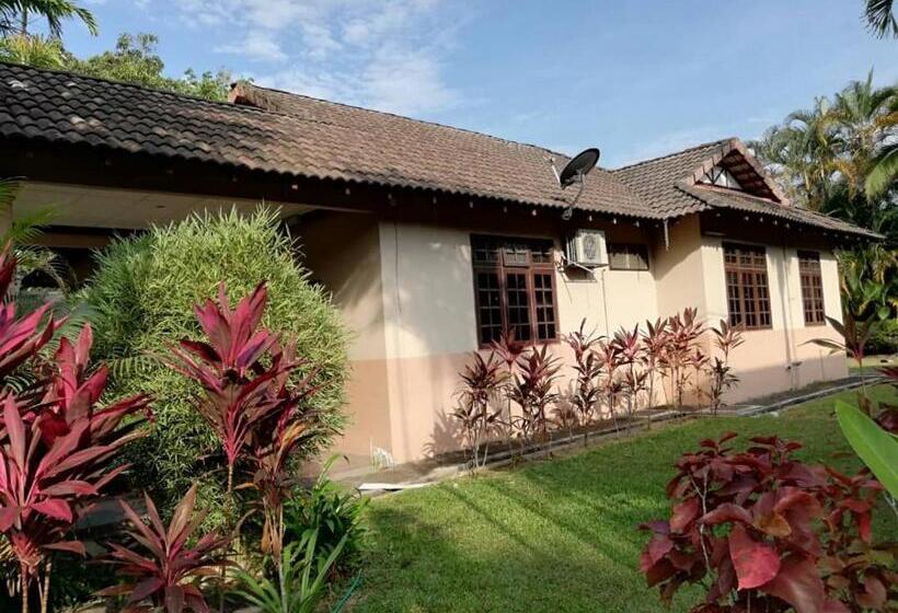 ویلای 3 خوابه, Six Villa Inn