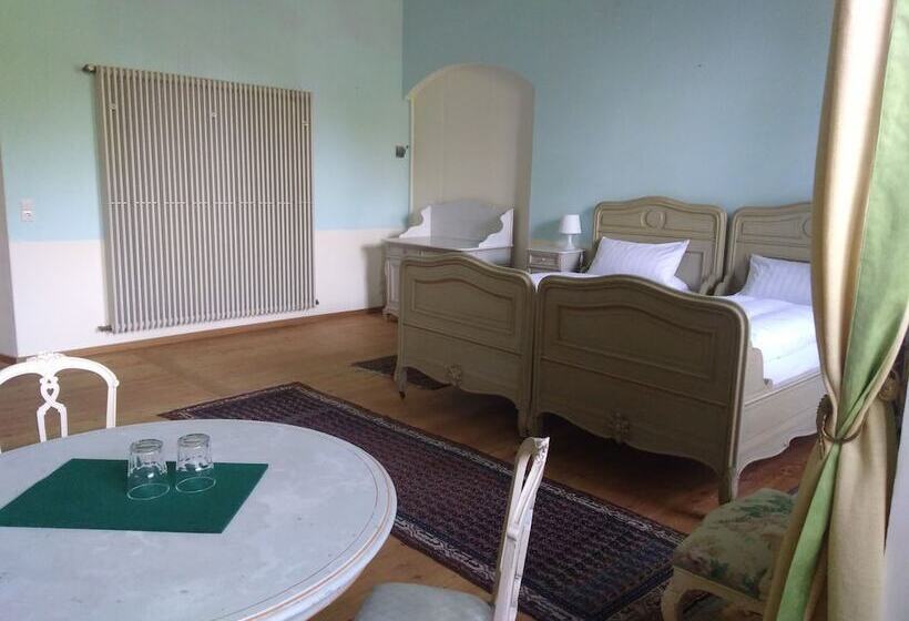 Номер Стандарт, Ferienzimmer Im Schloss Burgpreppach