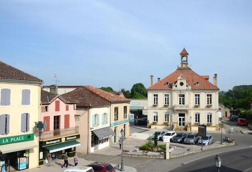 Номер Стандарт, Avenue De La Gare