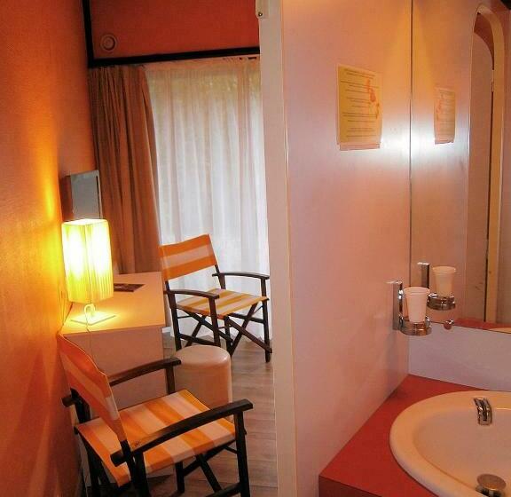 Номер Стандарт, L'auberge Des Collines
