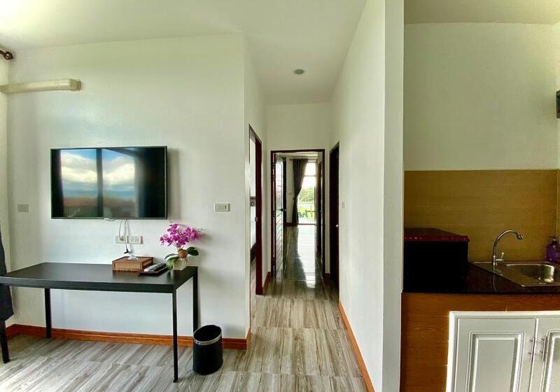 Семейный Номер, The Vet Boutique Hotel   Sha Extra Plus