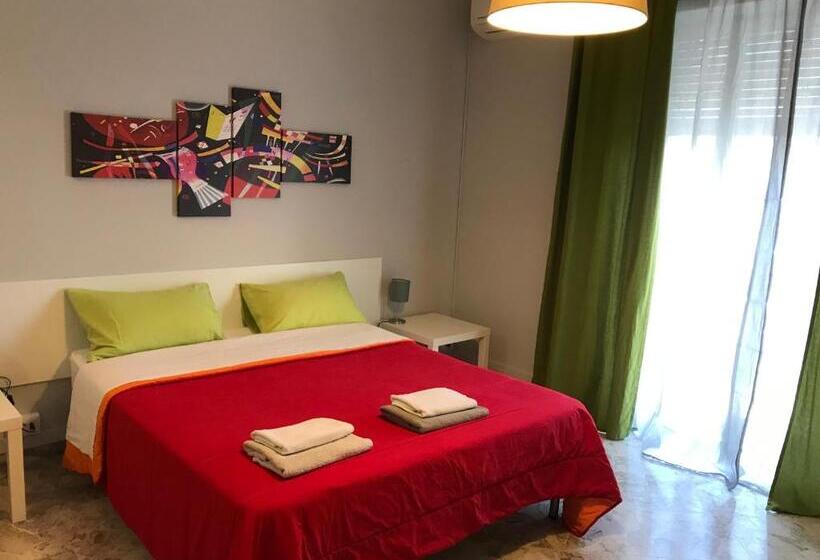 اتاق استاندارد با بالکن, Room 110 Bari  Guesthouse