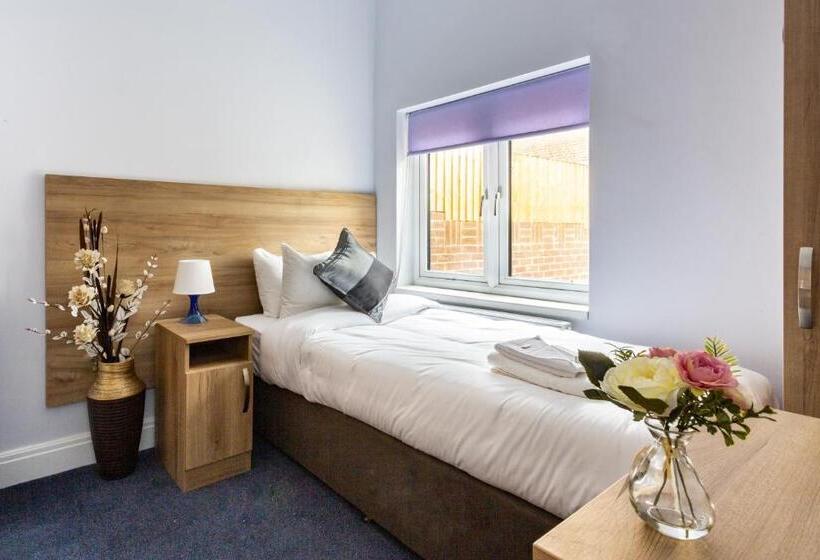 Standard Single Room, Wellesley