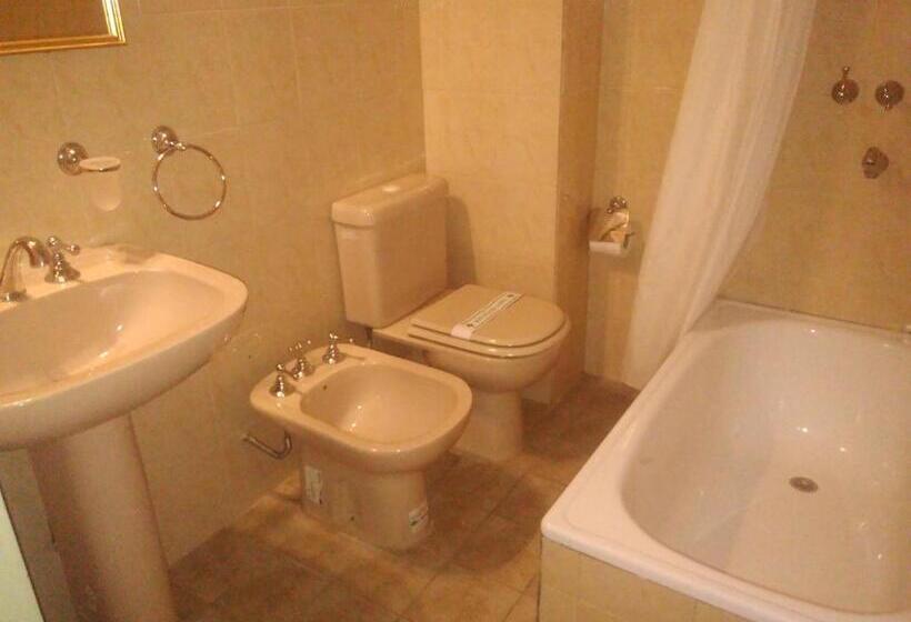 スタンダード４人部屋, Continental Cosquin