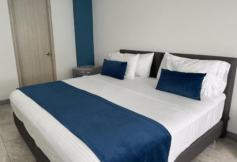 Suite, Rosales Gold