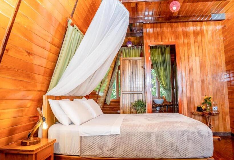Номер Deluxe с Балконом, Heimatlos Amazon Lodge