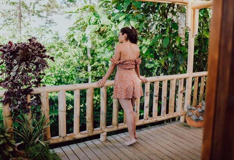 Люкс с гидромассажем, Heimatlos Amazon Lodge