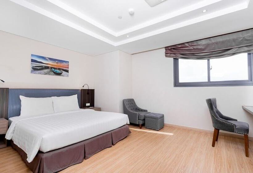 اتاق سوپریور با چشم‌انداز شهر, Areca Hotel Nha Trang