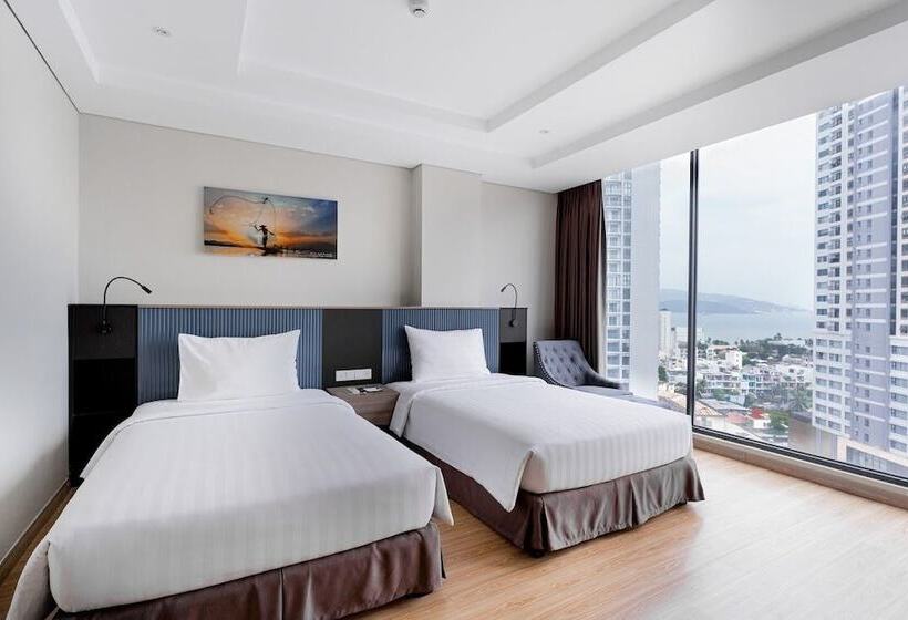 اتاق لوکس با چشم‌انداز دریا, Areca Hotel Nha Trang