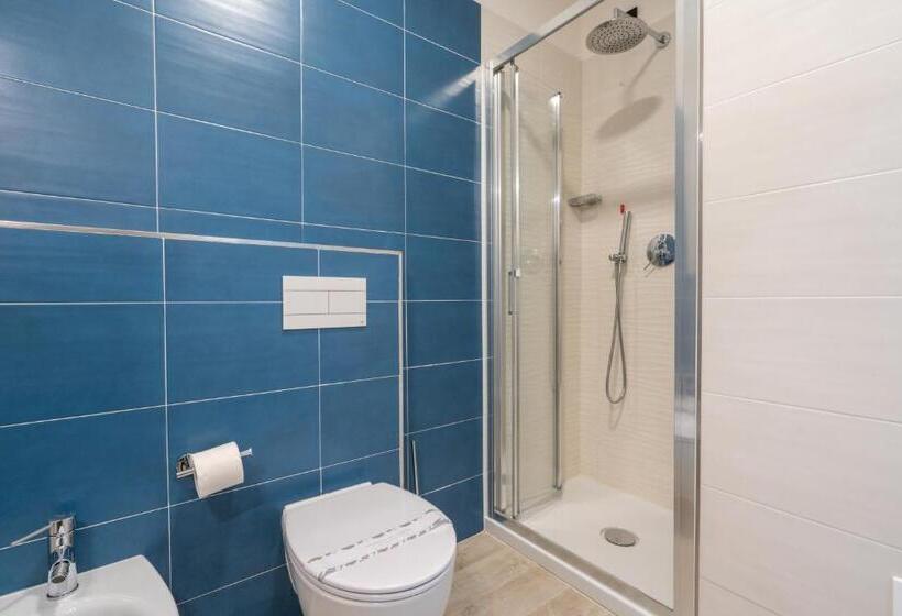اتاق لوکس سه تخته, Horizon Hotel Badesi