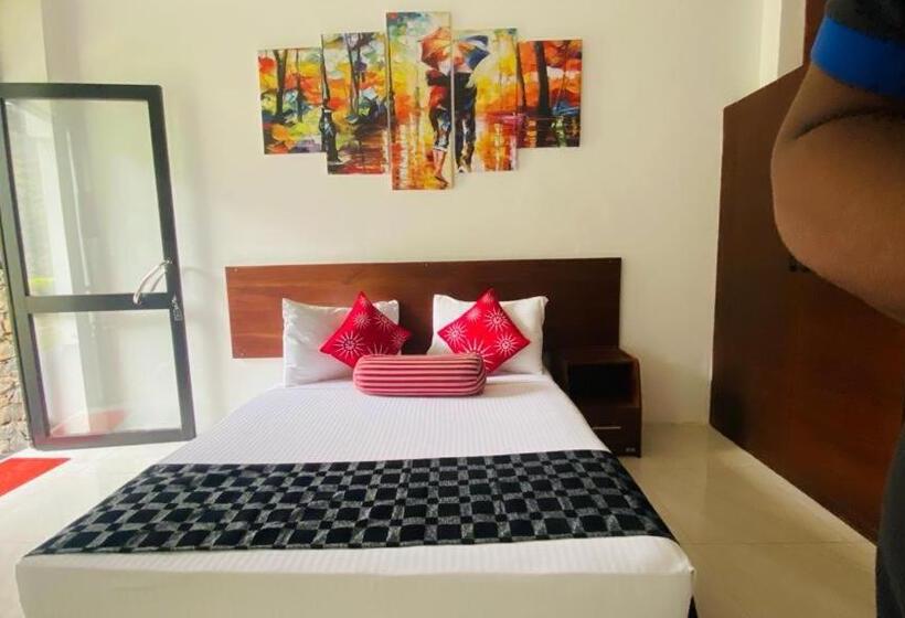 اتاق استاندارد, Aloft Grand Hotel Ella