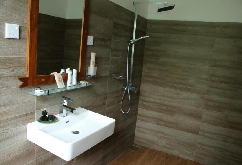 سوییت خانوادگی, Aloft Grand Hotel Ella
