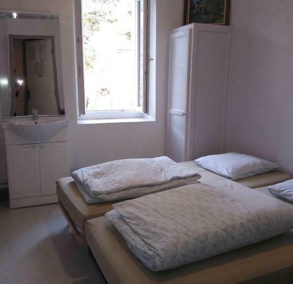 اتاق استاندارد, Maison Familiale Des Gueyniers