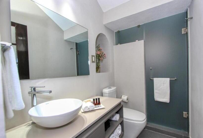 Deluxe Suite King Bed, Casa Florencia Hotel Boutique