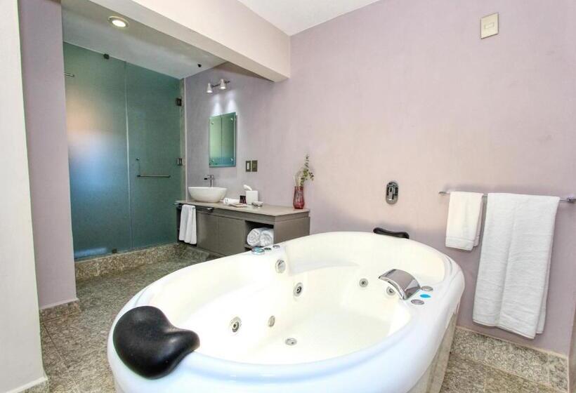 سوییت جونیور, Casa Florencia Hotel Boutique