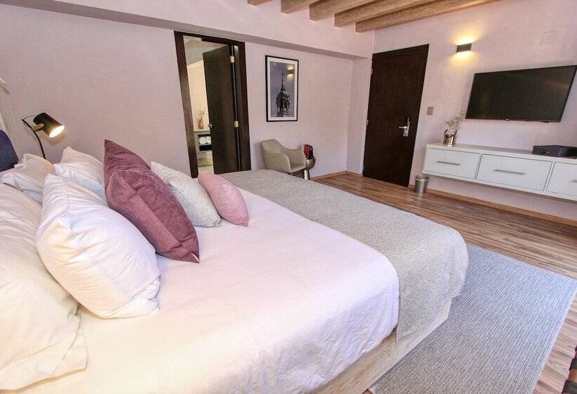 سوییت جونیور, Casa Florencia Hotel Boutique