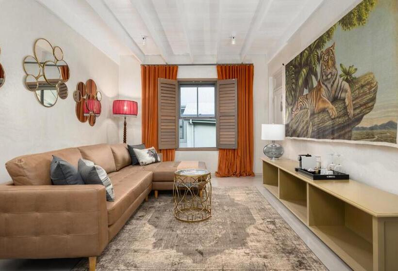 Полулюкс с Балконом, De Zeven Guest Lodge