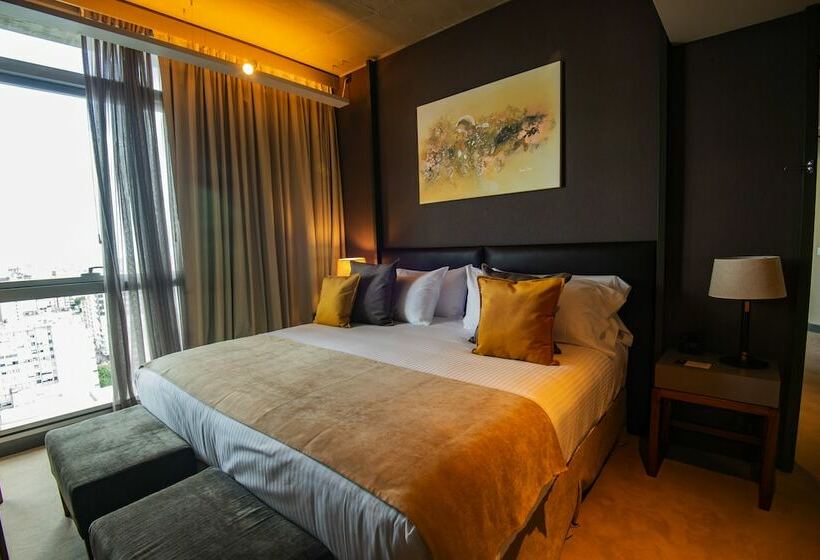 高级大房间, Grand Brizo La Plata