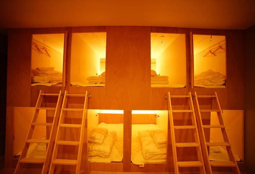 Кровать в Общей Комнате, Dot Hostel&bar 富士山