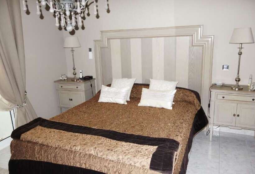 Номер Deluxe, Chez Virginie