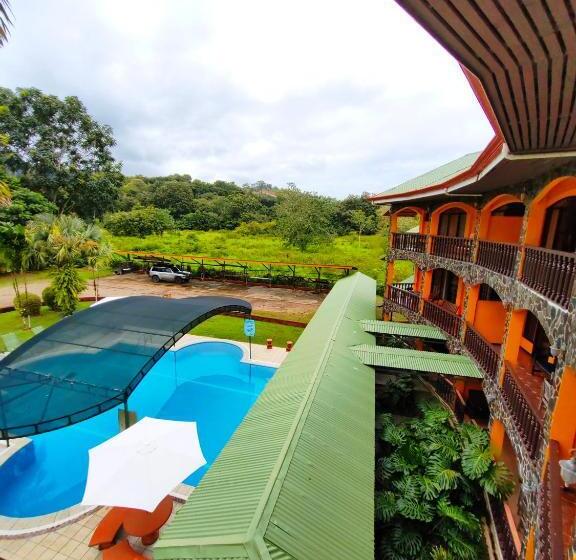 스탠다드 스튜디오, Apartahotel Playa Luna